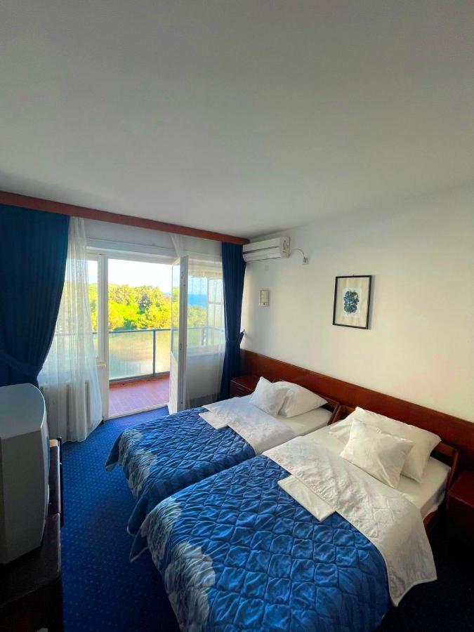 Corpus B - Hotel Albatros Ulcinj Ngoại thất bức ảnh