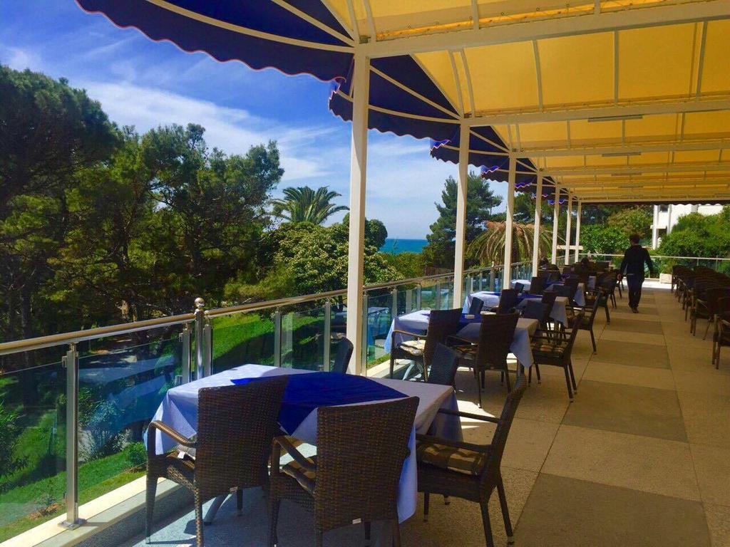 Corpus B - Hotel Albatros Ulcinj Ngoại thất bức ảnh