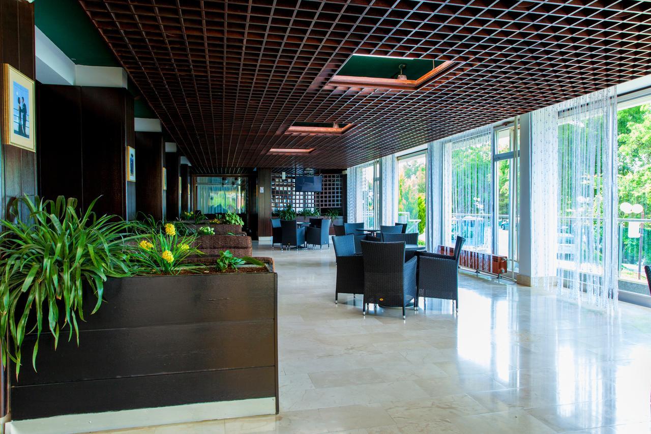 Corpus B - Hotel Albatros Ulcinj Ngoại thất bức ảnh