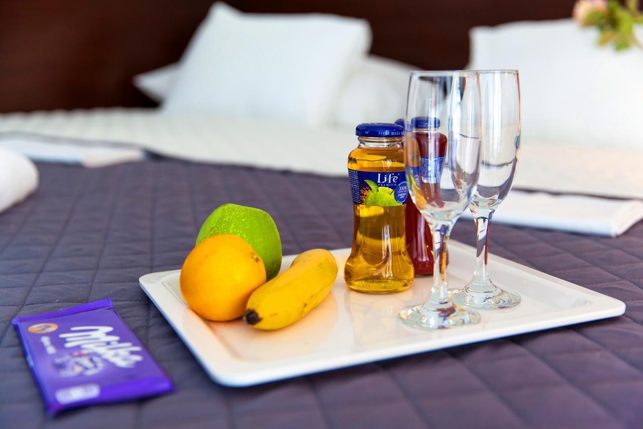 Corpus B - Hotel Albatros Ulcinj Ngoại thất bức ảnh